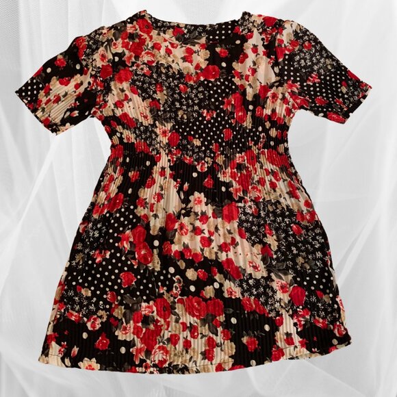 Black and Red Floral Womens Top | Tunic - Picture 2 of 3